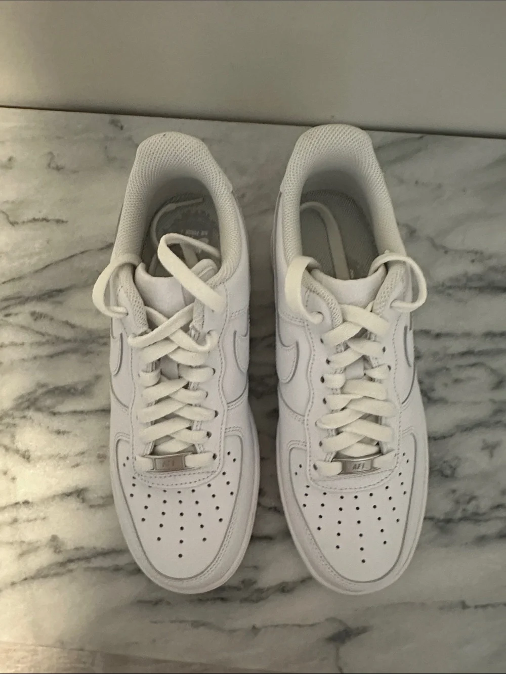 Nike Air Force 1 White Leather Low-Top Sneakers size 9 NWOB
